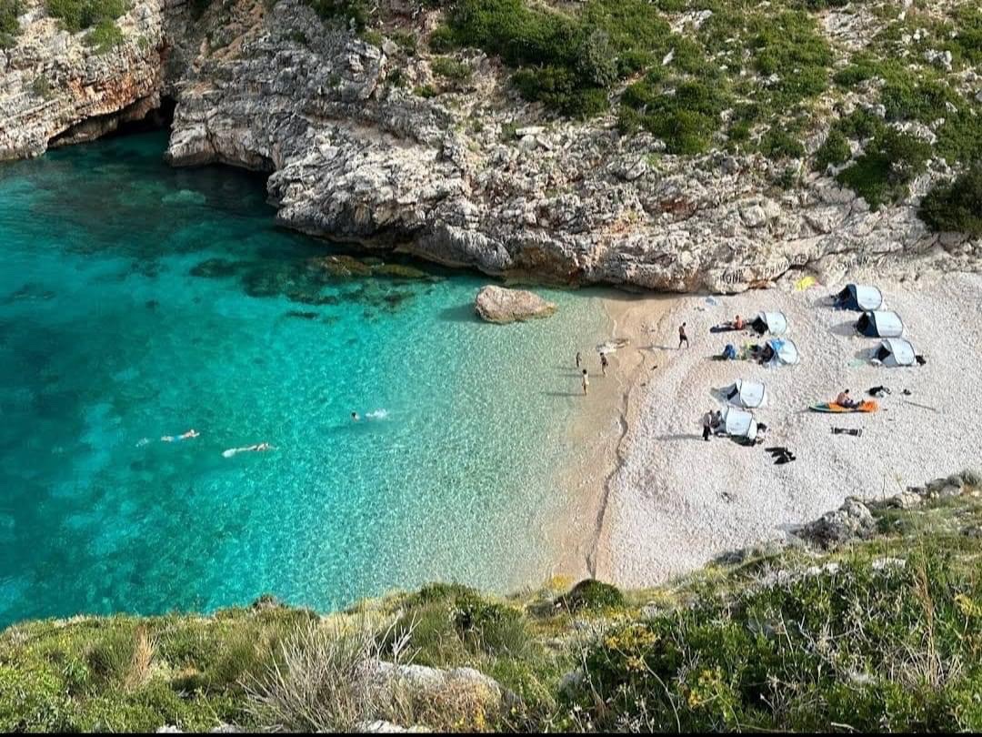Dafina Bay